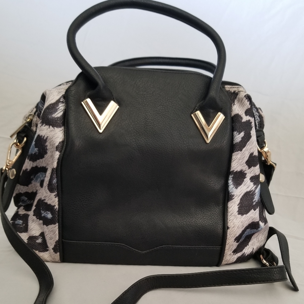 MUST GO- NWOT Black Faux Leather Tote w/ Blue Cheetah Print